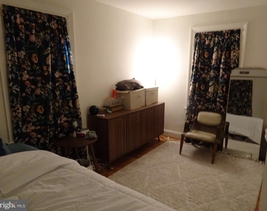 202-04 Delaware Street - Photo Thumbnail 7