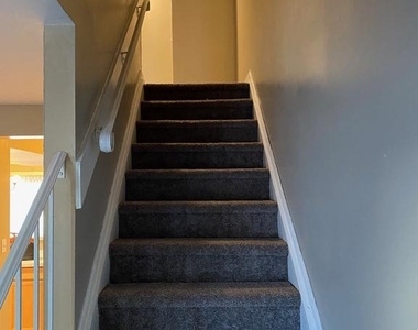 496 Barrister Place - Photo Thumbnail 11