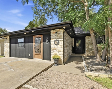 303 Pin Oak Dr - Photo Thumbnail 4