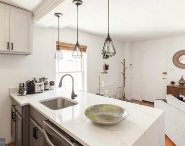 2119 N Street Nw - Photo Thumbnail 1