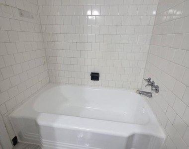 1829 M Street Ne - Photo Thumbnail 6