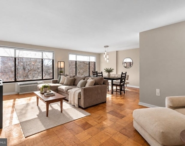 2501 Calvert Street Nw - Photo Thumbnail 2