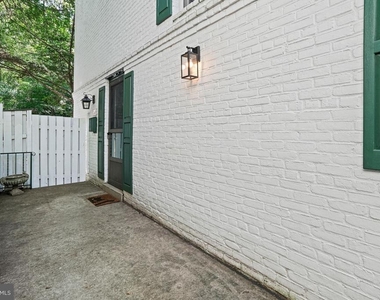 2749 Arizona Avenue Nw - Photo Thumbnail 3