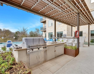 1900 Barton Springs Rd - Photo Thumbnail 22