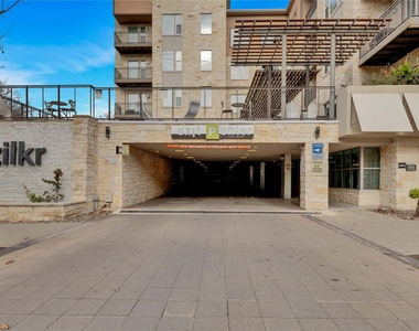 1900 Barton Springs Rd - Photo Thumbnail 25