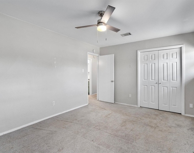 9809 Meadowheath Dr - Photo Thumbnail 22
