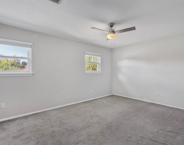 9809 Meadowheath Dr - Photo Thumbnail 21