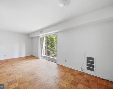 1303 Congress Street Se - Photo Thumbnail 9