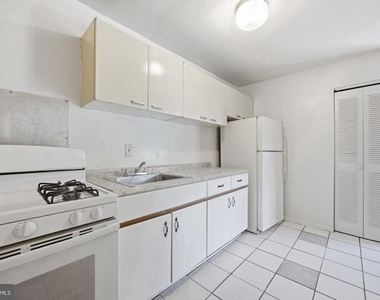 1307 Congress Street Se - Photo Thumbnail 6