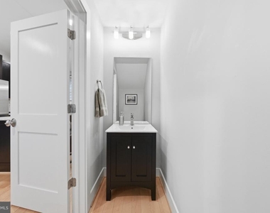 751 P Street Nw - Photo Thumbnail 6