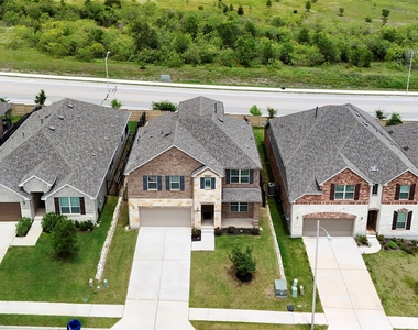 11007 Strawberry Roan Dr - Photo Thumbnail 6