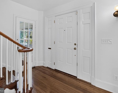 4929 Macarthur Boulevard Nw - Photo Thumbnail 2