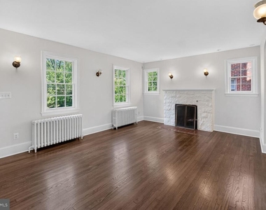 4929 Macarthur Boulevard Nw - Photo Thumbnail 4