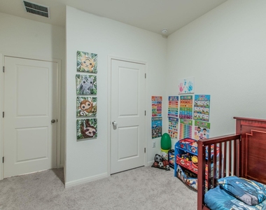 209 Dirty Harry Dr - Photo Thumbnail 19