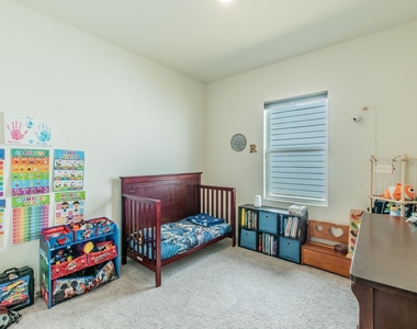 209 Dirty Harry Dr - Photo Thumbnail 18