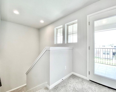 2525 Pecan Island Dr - Photo Thumbnail 20