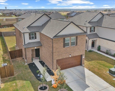 4531 Avellino Dr - Photo Thumbnail 1