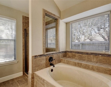 15811 De Peer Ave - Photo Thumbnail 16