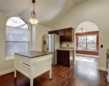15811 De Peer Ave - Photo Thumbnail 12