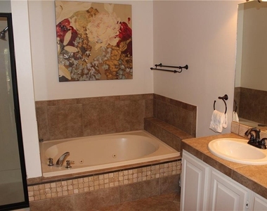 3404 American Dr - Photo Thumbnail 13