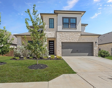 1105 Lickety Ln - Photo Thumbnail 33