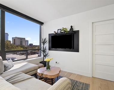1212 Guadalupe St - Photo Thumbnail 8