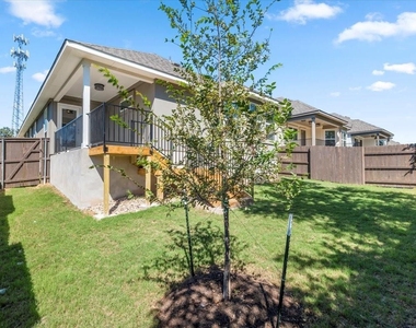 2605 Sam Bass Rd - Photo Thumbnail 28