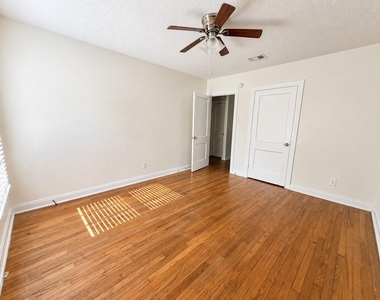 819 E 31st St - Photo Thumbnail 9