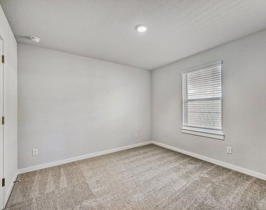 3208 Canyon River Ln - Photo Thumbnail 12