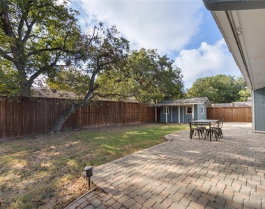 7505 Burly Oak Cir - Photo Thumbnail 22