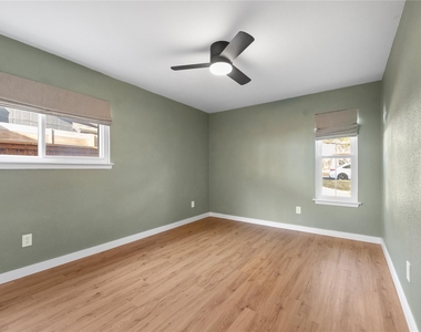 7505 Burly Oak Cir - Photo Thumbnail 14