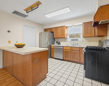 1471 County Road A - Photo Thumbnail 14