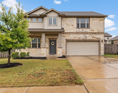 713 Carillion Dr - Photo Thumbnail 1