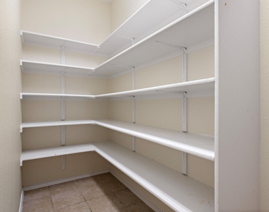 713 Carillion Dr - Photo Thumbnail 22