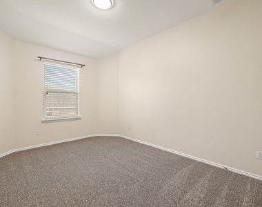 713 Carillion Dr - Photo Thumbnail 19