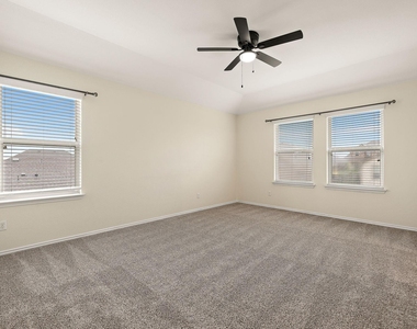 713 Carillion Dr - Photo Thumbnail 14
