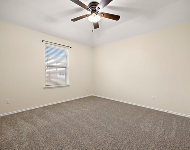 713 Carillion Dr - Photo Thumbnail 18