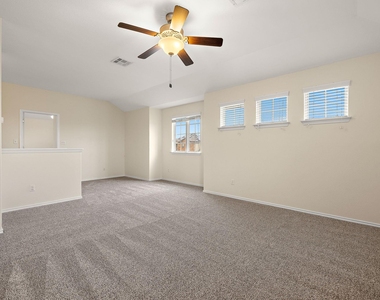 713 Carillion Dr - Photo Thumbnail 11
