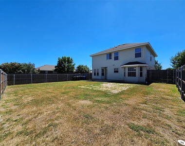 19001 Leigh Ln - Photo Thumbnail 35