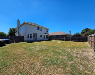 19001 Leigh Ln - Photo Thumbnail 34