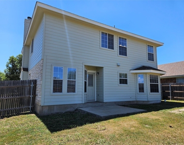 19001 Leigh Ln - Photo Thumbnail 33