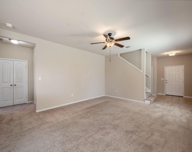 231 Northern Flicker St - Photo Thumbnail 5