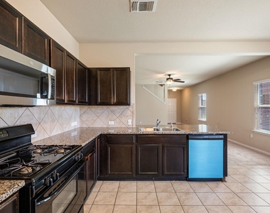 231 Northern Flicker St - Photo Thumbnail 11