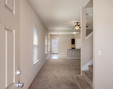 231 Northern Flicker St - Photo Thumbnail 3