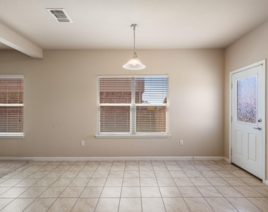 231 Northern Flicker St - Photo Thumbnail 12