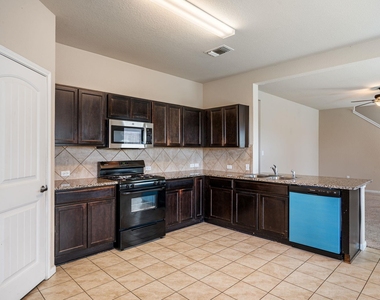 231 Northern Flicker St - Photo Thumbnail 10