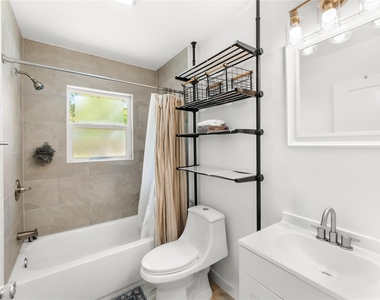 1211 Sahara Ave - Photo Thumbnail 21