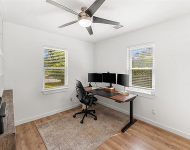 1211 Sahara Ave - Photo Thumbnail 22