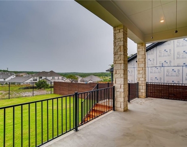 7112 Poulain Dr - Photo Thumbnail 22