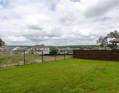 7112 Poulain Dr - Photo Thumbnail 24